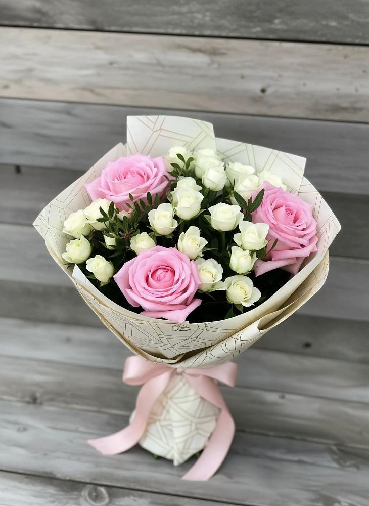Букет цветов из: Розы в Калининской Краснодарского края
