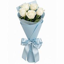 Букет 5 Белых роз Проуд в Калининской Краснодарского края