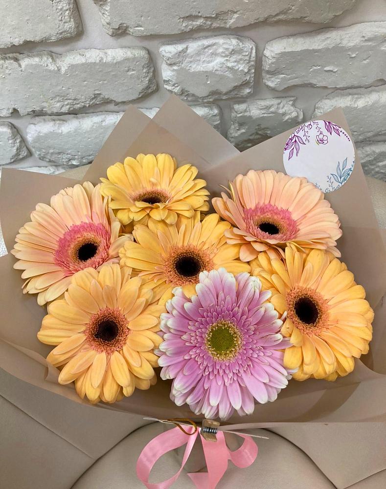 Букет цветов из: Герберы в Калининской Краснодарского края