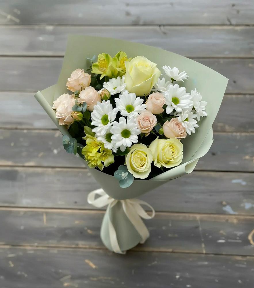 Букет цветов из: Альстромерии, Розы и Хризантемы в Калининской Краснодарского края