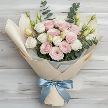 Букет цветов из:  Лизиантусы в Калининской Краснодарского края