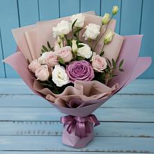 Букет цветов из:  Розы и Лизиантусы в Калининской Краснодарского края