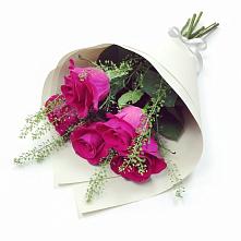 Букет цветов из:  Розы в Калининской Краснодарского края