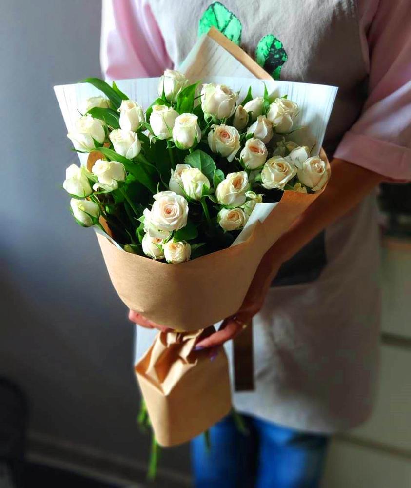 Букет цветов из: Розы в Калининской Краснодарского края