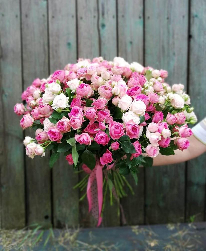 Букет Розовые кустовые розы Натали и Лав Лидия в Калининской Краснодарского края