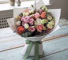 Букет цветов из:  Розы, Лизиантусы и Гвоздики #REPLACE_PRED# Калининской Краснодарского края