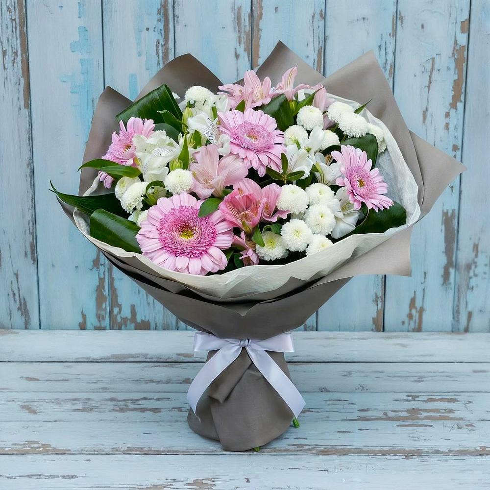 Букет цветов из: Герберы, Альстромерии и Хризантемы в Калининской Краснодарского края