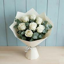 Букет Белые розы в Эвкалипте #REPLACE_PRED# Калининской Краснодарского края