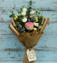 Букет цветов из:  Розы и Лизиантусы #REPLACE_PRED# Калининской Краснодарского края