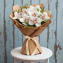 Букет цветов из:  Орхидеи и Розы в Калининской Краснодарского края