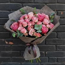 Букет цветов из:  Розы в Калининской Краснодарского края